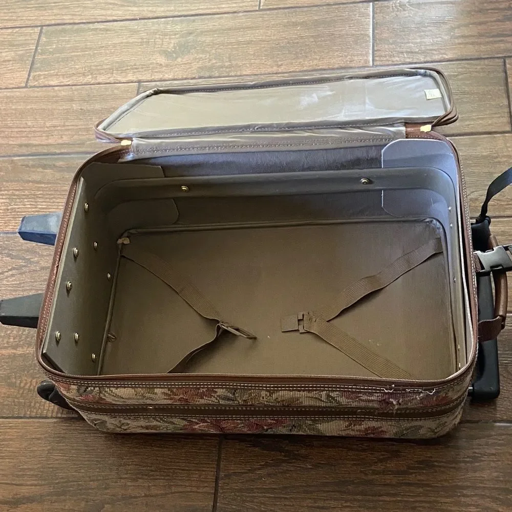 VTG,Jaguar Tapestry Elegant Brown Patterned Unisex Travel Suitcase Size Medium
